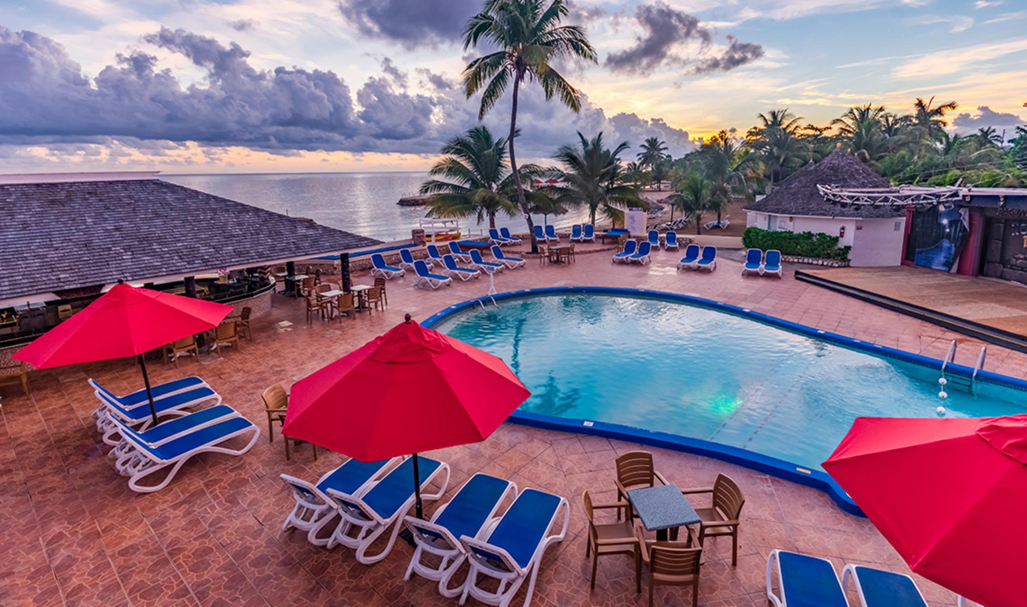 Decameron Club Caribbean Runaway Bay, Ramada All-Inclusive Resort Exteriér fotografie
