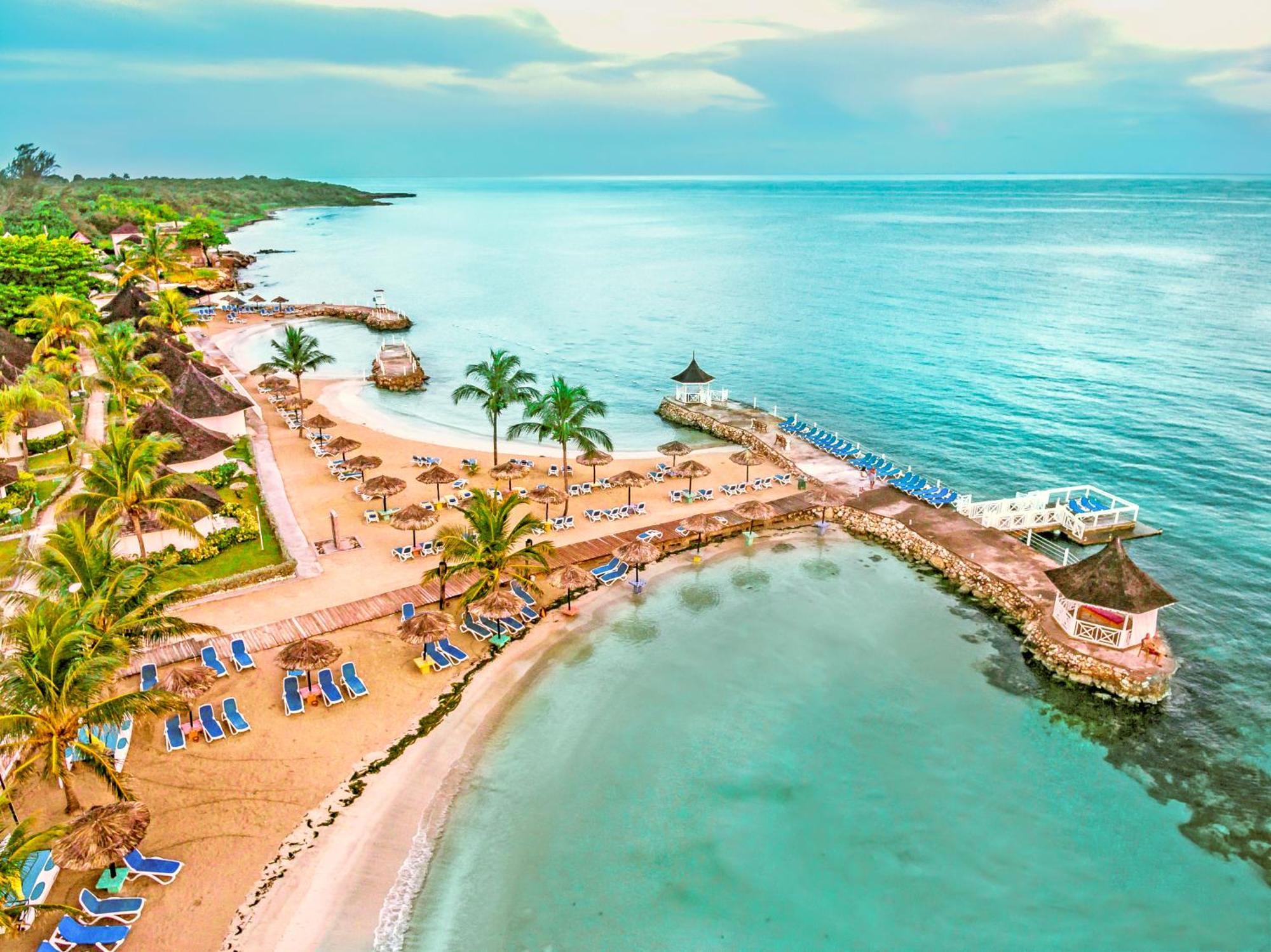 Decameron Club Caribbean Runaway Bay, Ramada All-Inclusive Resort Exteriér fotografie
