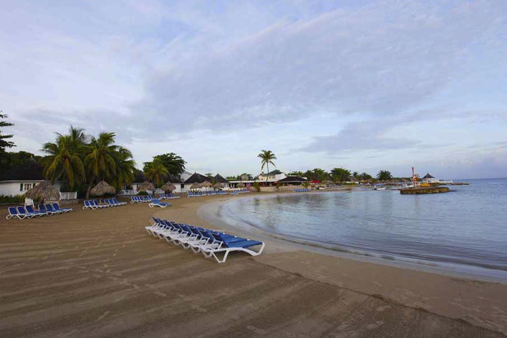 Decameron Club Caribbean Runaway Bay, Ramada All-Inclusive Resort Exteriér fotografie