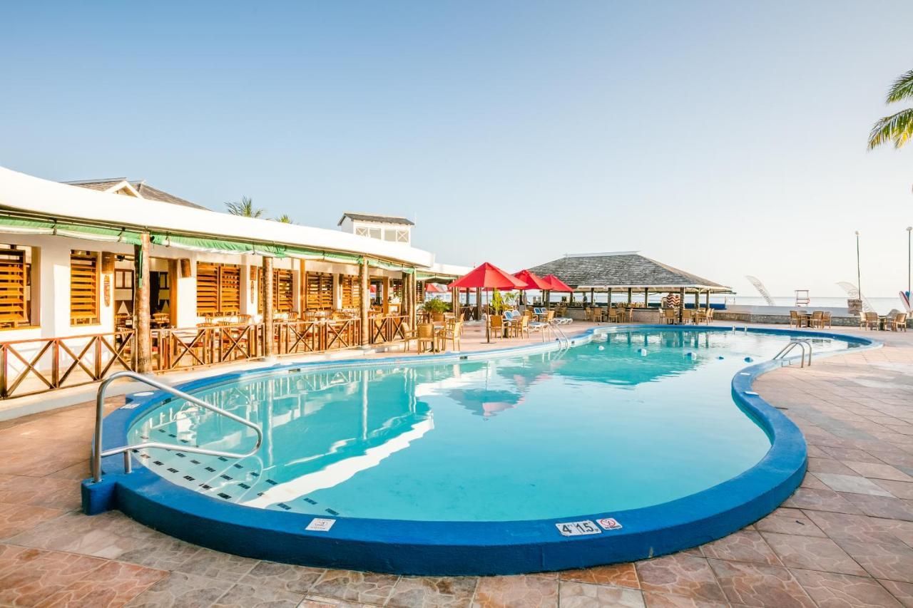 Decameron Club Caribbean Runaway Bay, Ramada All-Inclusive Resort Exteriér fotografie